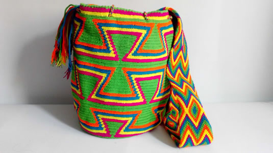 Fascinar Violeta Sabroso Mochilas y Bolsos Wayuu Originales en Bogotá Colombia bags Colombianas